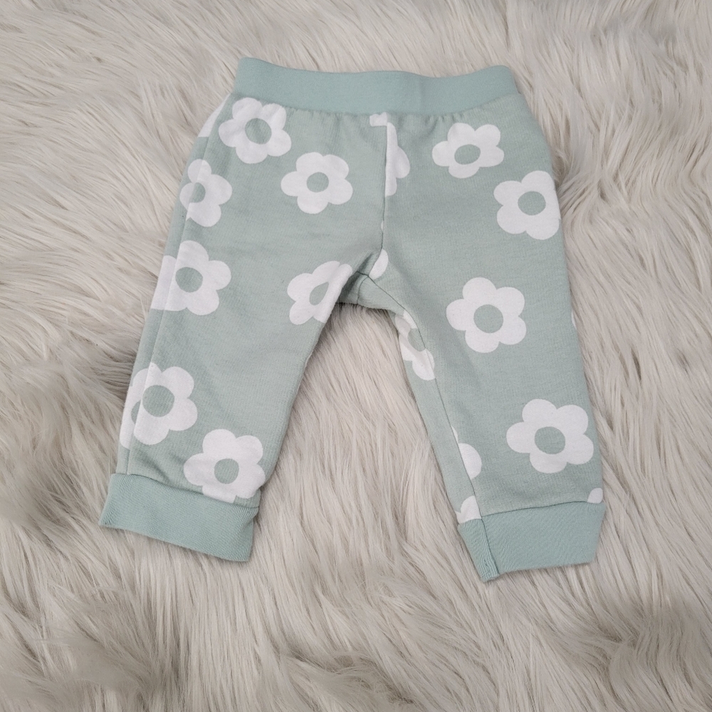 Baby clothes bundle - Picture 4 of 7